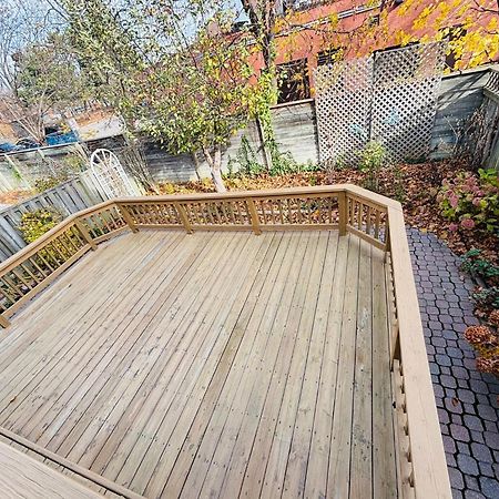 Room With Private Patio Next To Toronto Airport Mississauga Buitenkant foto